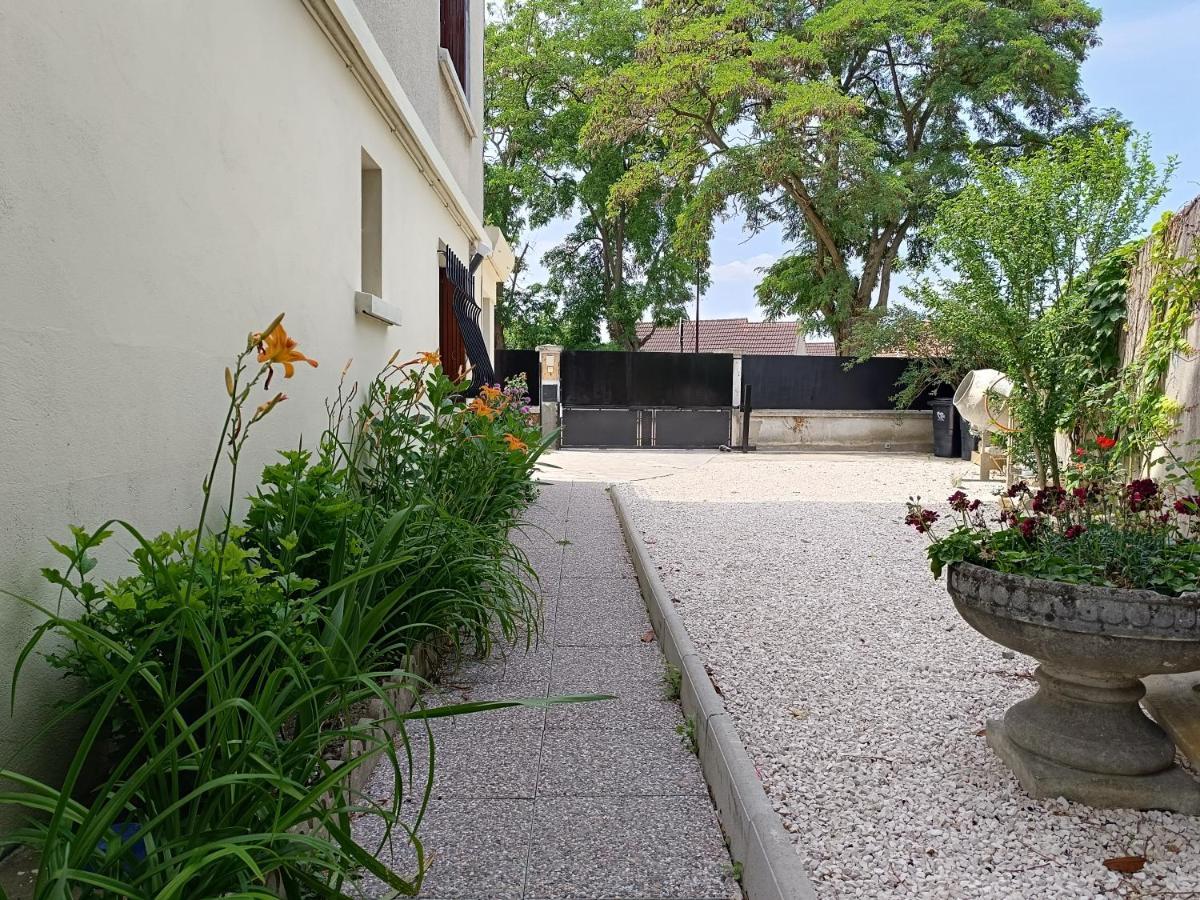 Qhome 1 - Studio Entre Paris Et Disney Villiers-sur-Marne Esterno foto